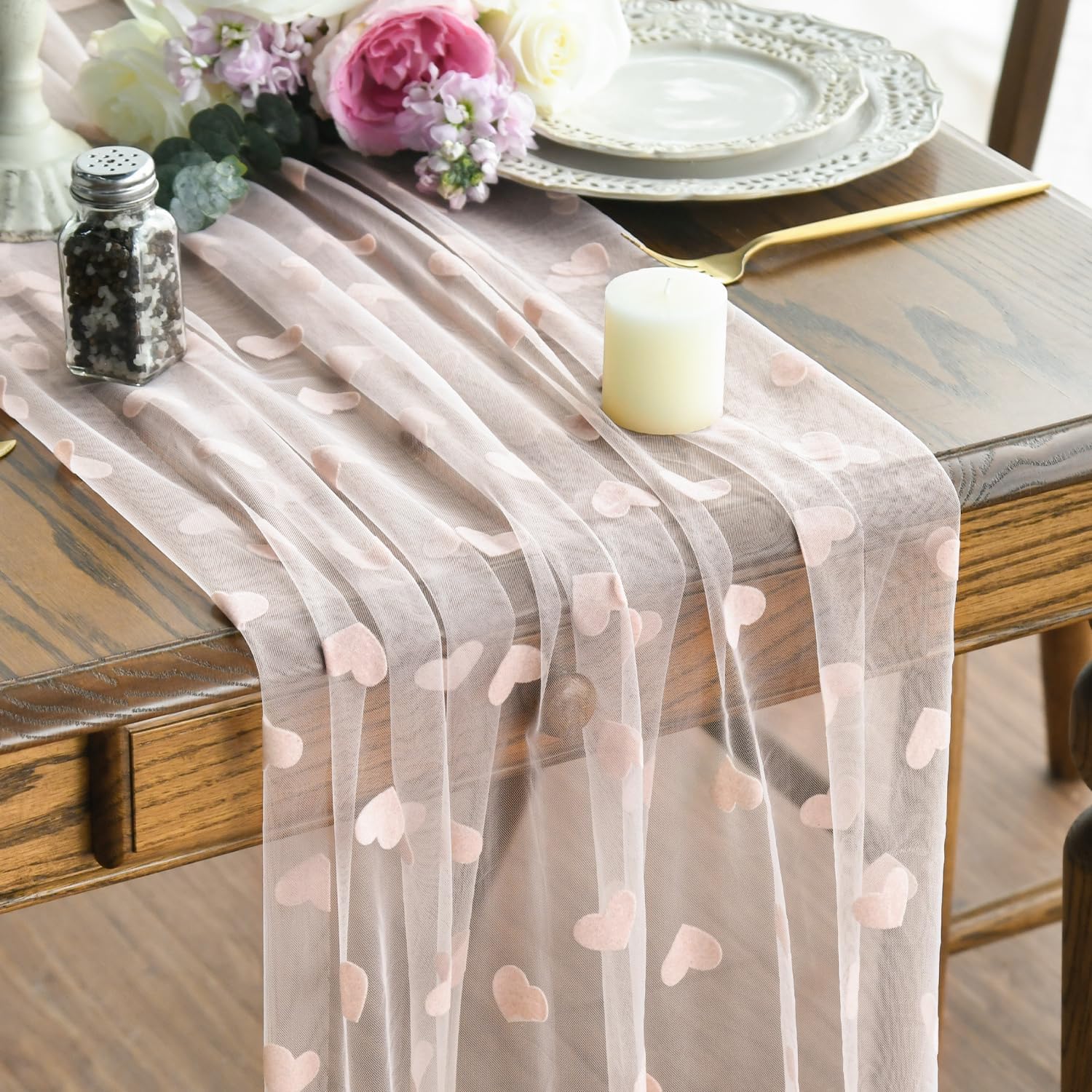 Hearts on Tulle Table Runner 10FT